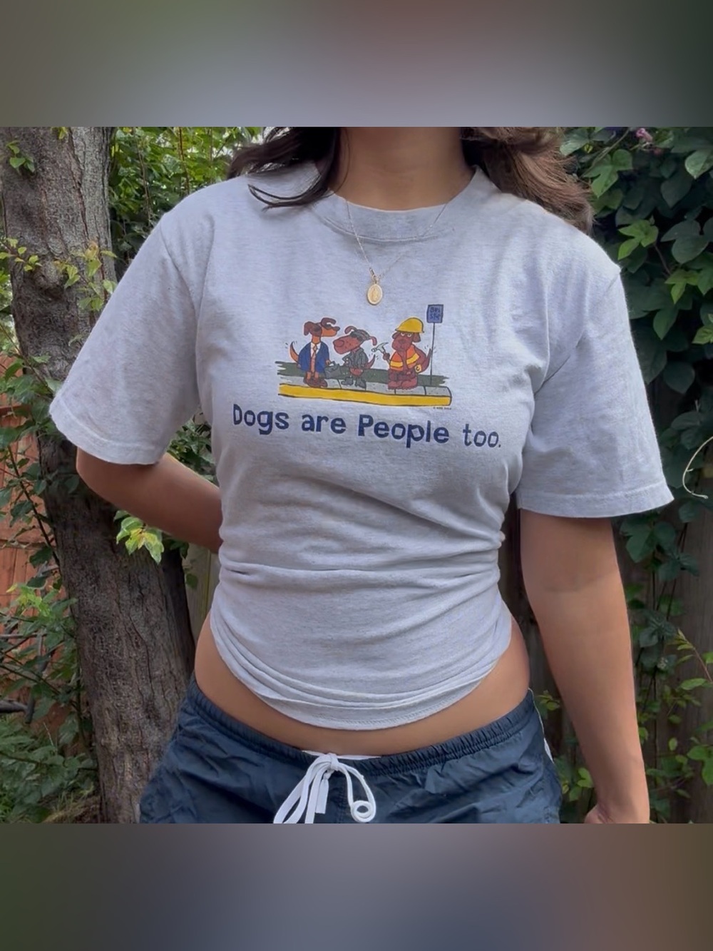 Vintage tee “dogs are people too”